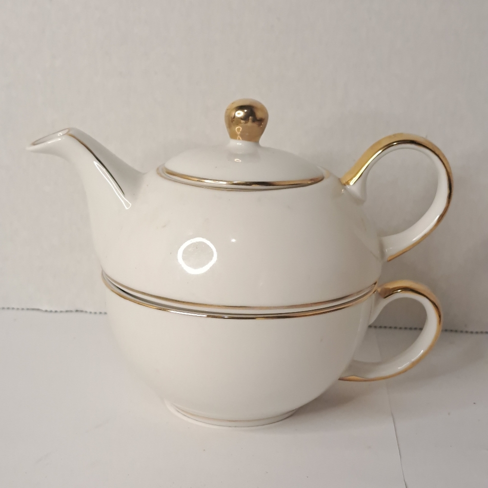 White and Gold Trim Combination Teapot Tea Cup Ceramic Collectible.
